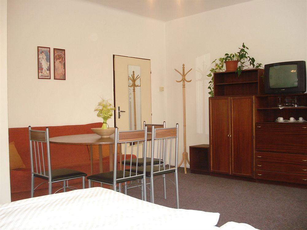 Pension Unie Prague Extérieur photo