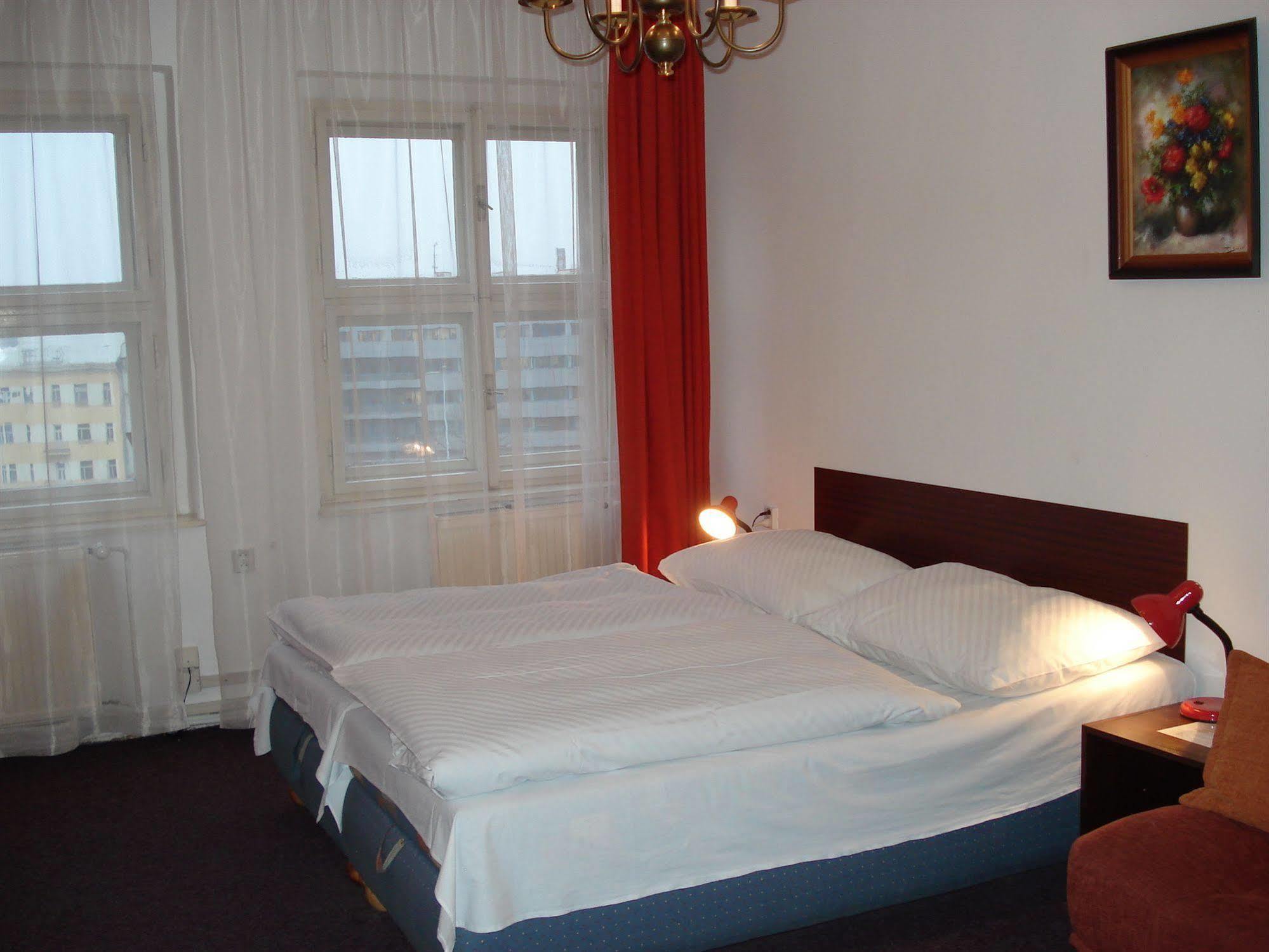 Pension Unie Prague Extérieur photo